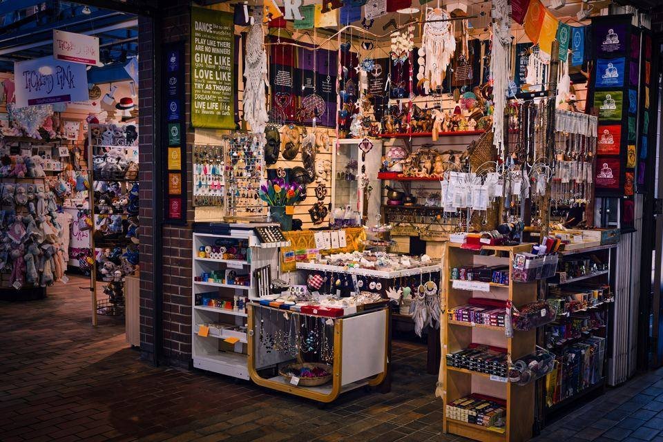 Local Gifts Atelier